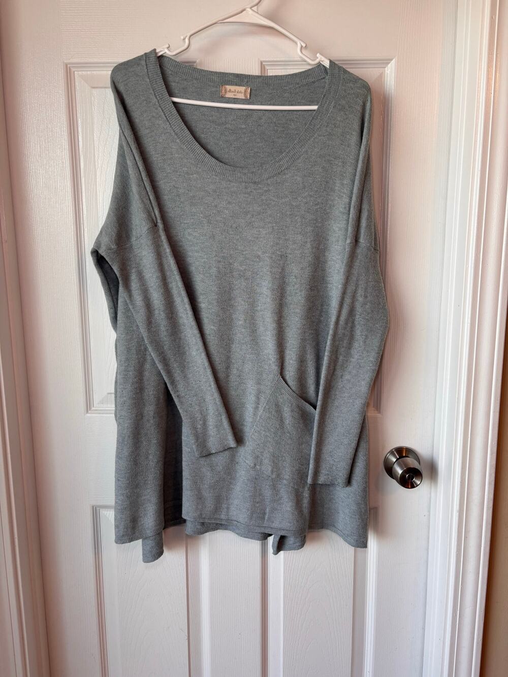 Alter’d State Women’s M/L Oversized Tunic Sweater Front Pocket